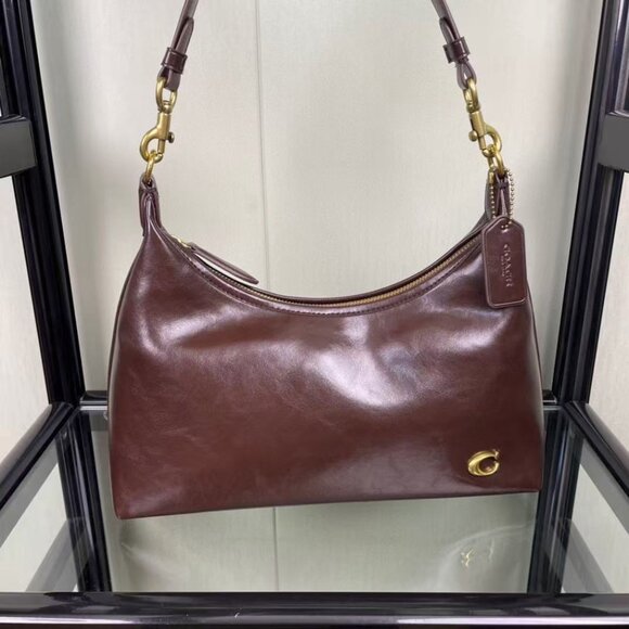 Coach women's shoulder bag size 30*22*11cm - Picture 6 of 9